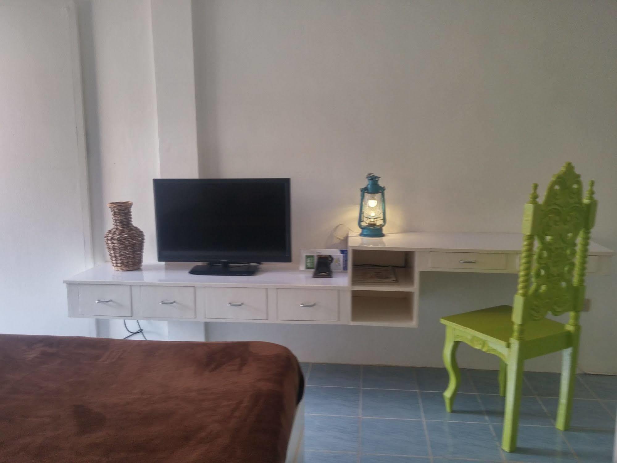 812 Angol Boracay Экстерьер фото